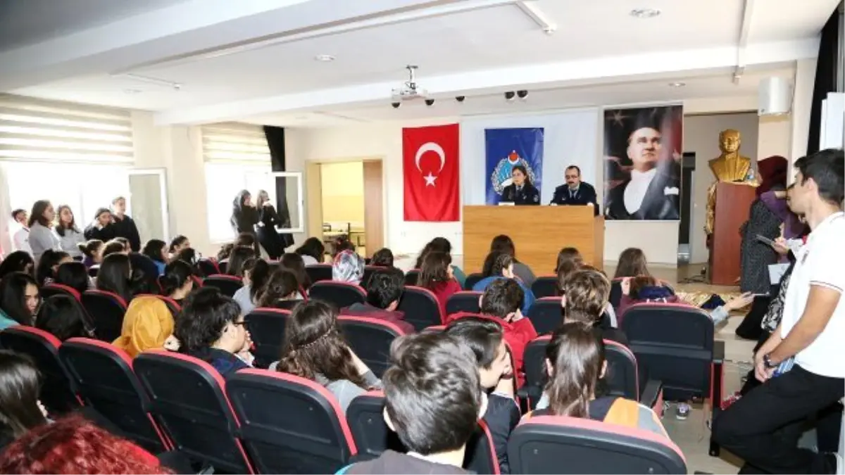 Lise Öğrencilerine "Tüketici Hakları" Semineri