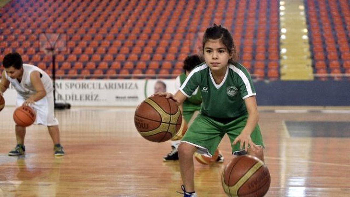 Mamak Belediyesi DSİ Basketbol Takımı Altyapısı Gelecek Vaat Ediyor