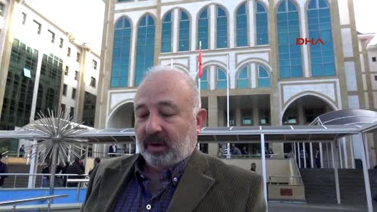 Prof. Dr. Ökçesiz, Adliye Önünde Bu Kez Kendisini İhbar Etti