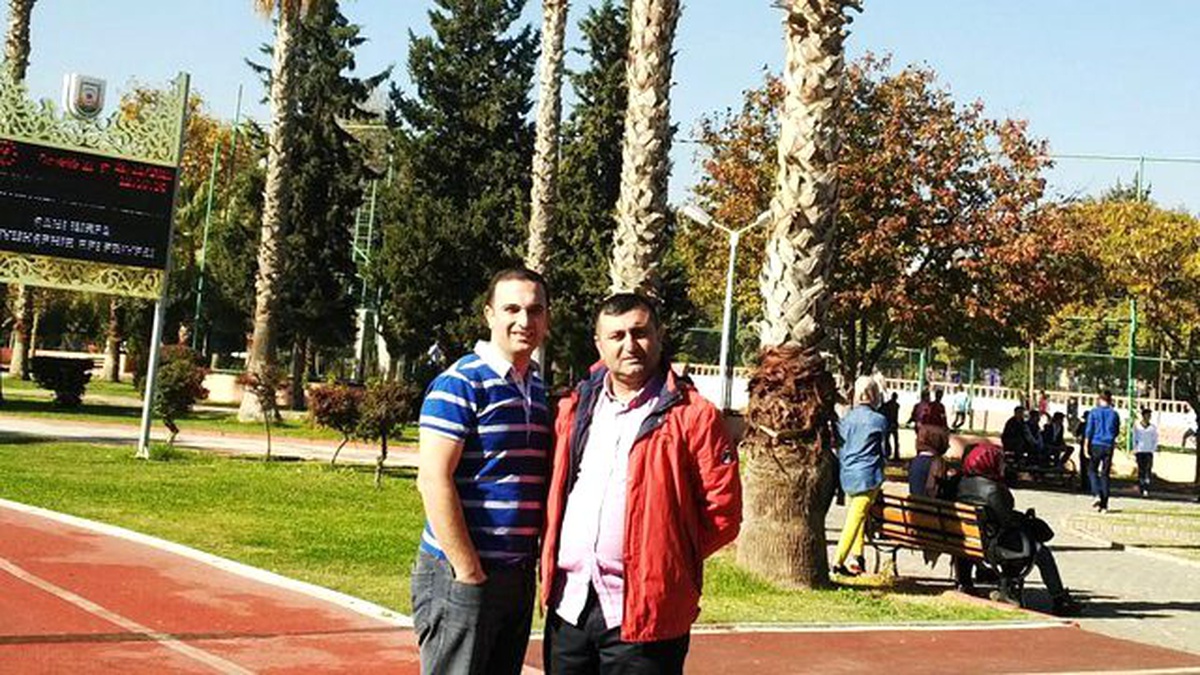 Şanlıurfa\'da Park Bahçe Bitkilerinin Peyzajı Çıkarılıyor