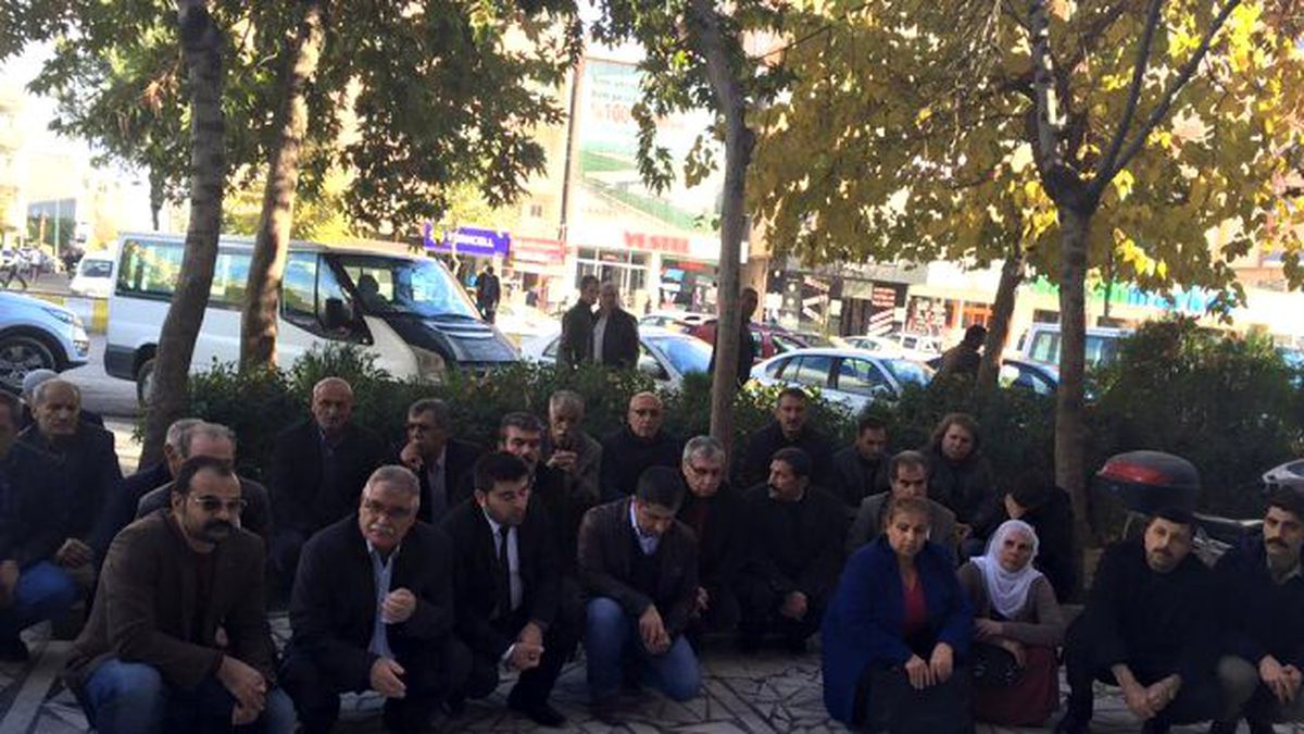 Tahir Elçi İçin Batmanda Oturma Eylemi
