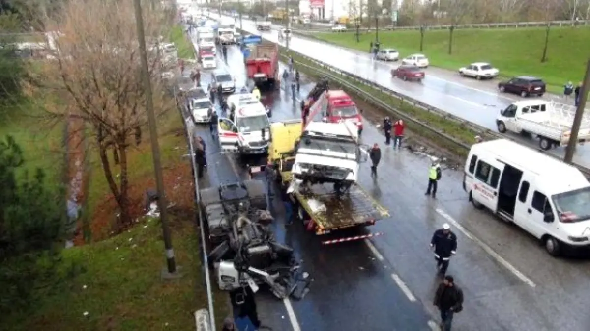 Tır, Yolcu Otobüsüne Çarptı: 28 Yaralı (2)- Yeniden