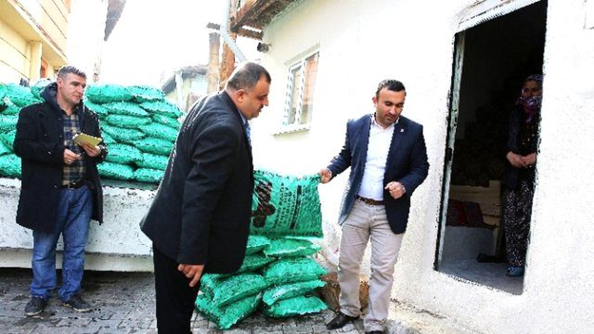 Tokat Belediyesi\'nden 750 Aileye Kömür Yardımı