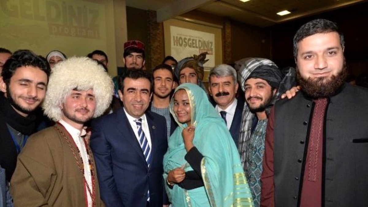 Yabancı Öğrenciler Yemekte Ağırlandı