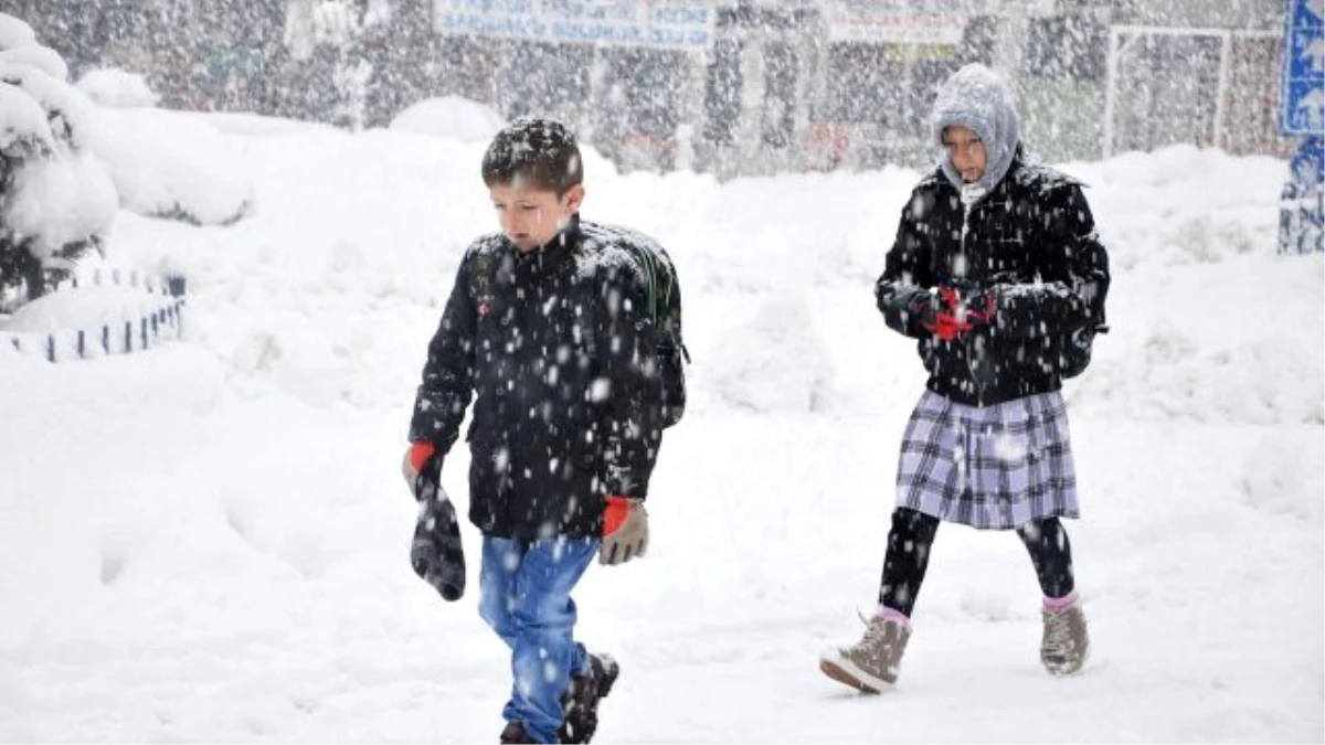 2 İlde Okullara 1 Gün Kar Tatili Verildi