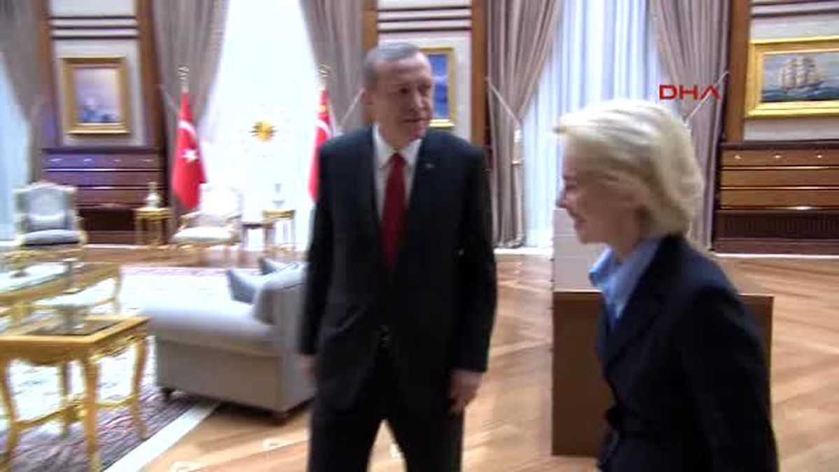 Alman Savunma Bakanı Ursula Von Der Leyen, Cumhurbaşkanlığı Sarayı\'nda