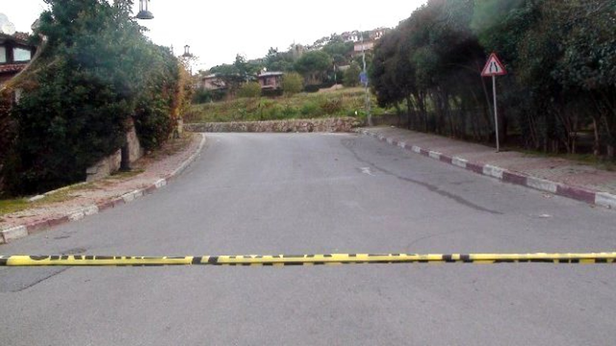 Bomba Düzenekli Yelek Polisi Alarma Geçirdi