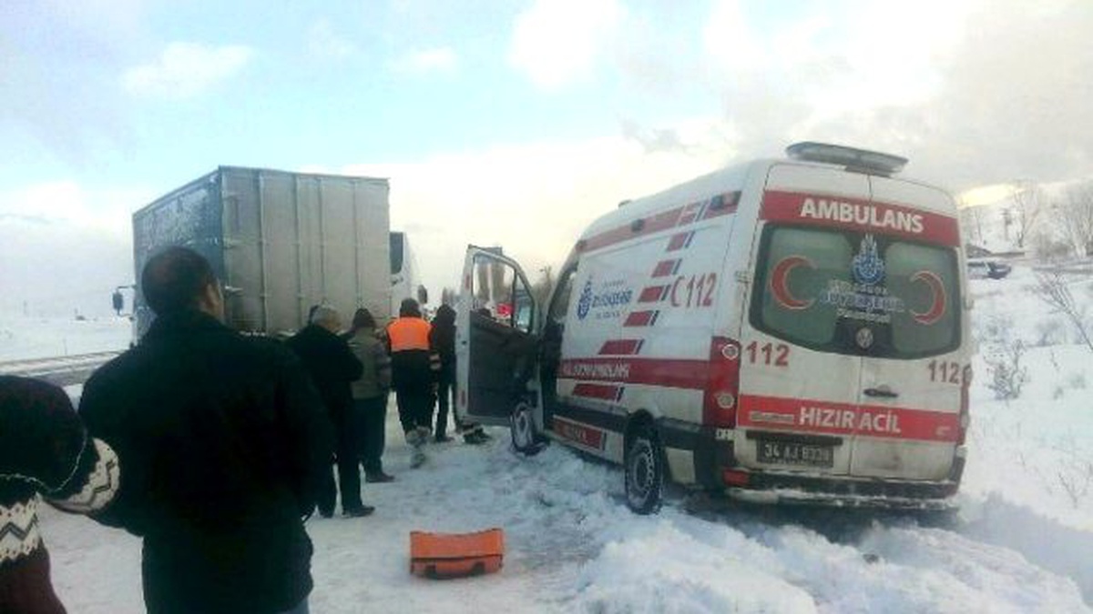 D100 Karayolu\'nda Ulaşım Güçlükle Sağlanıyor