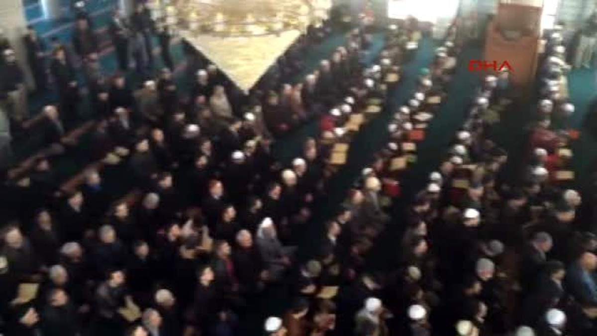 Diyarbakır Kulp\'taki Yangında Hayatını Kaybeden Çocukların Cenazeleri Son Yolculuğuna Uğurlanıyor-1