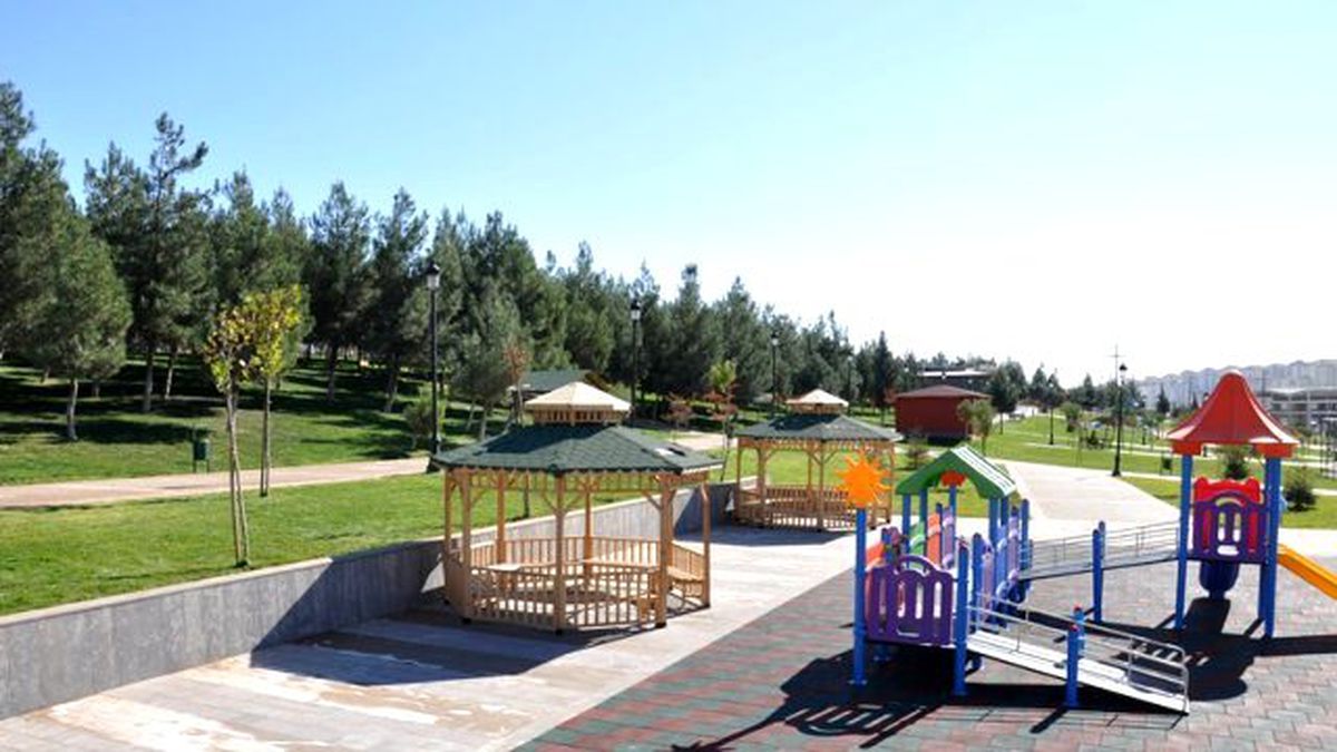 Gaziantep\'de Park Bahçeler \'YENİLEME\' Çalışması Yapıyor