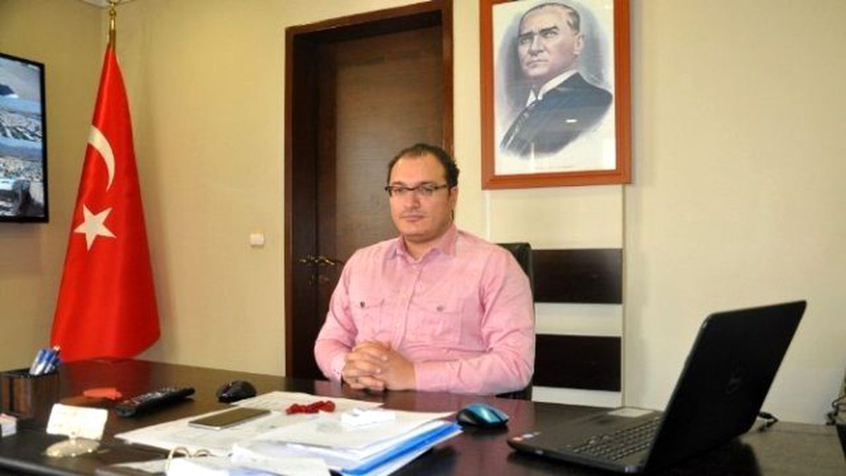 Habur Mülki İdare Amiri Ali Arıkan\'dan Engellilere Giyim Yardımı