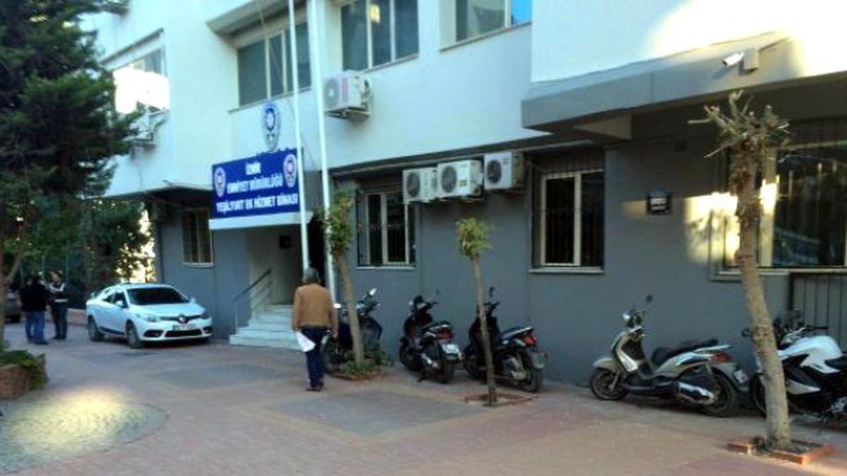 İzmir\'de \'Paralel Yapı\' Operasyonu (2)