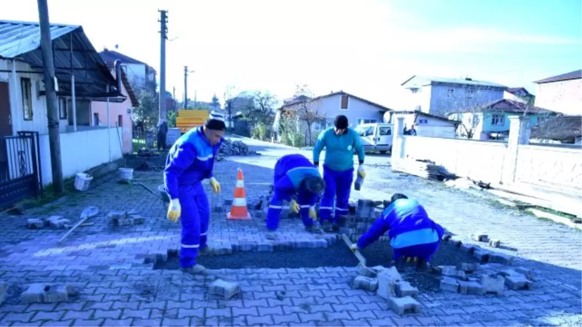 Kartepe\'de Parke Tamiratları Hız Kazandı