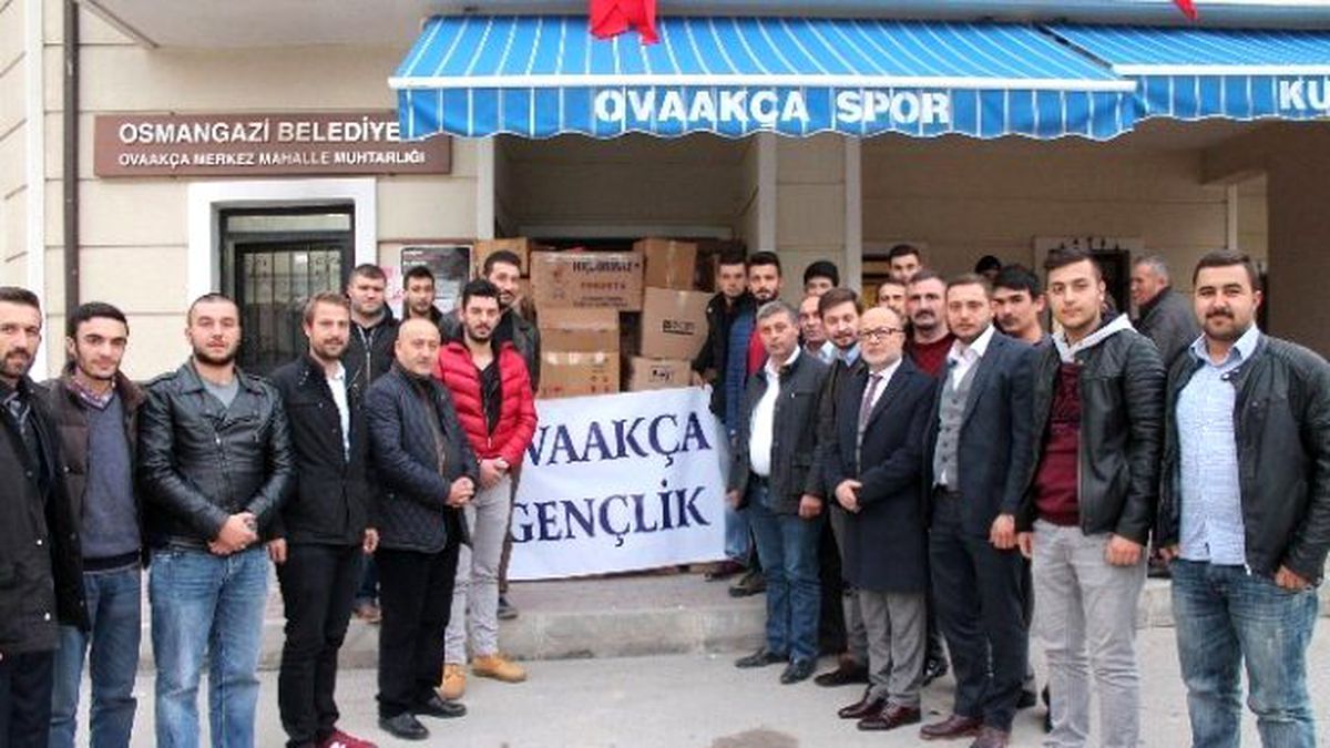 Ovaakçalı Gençlerden Örnek Davranış