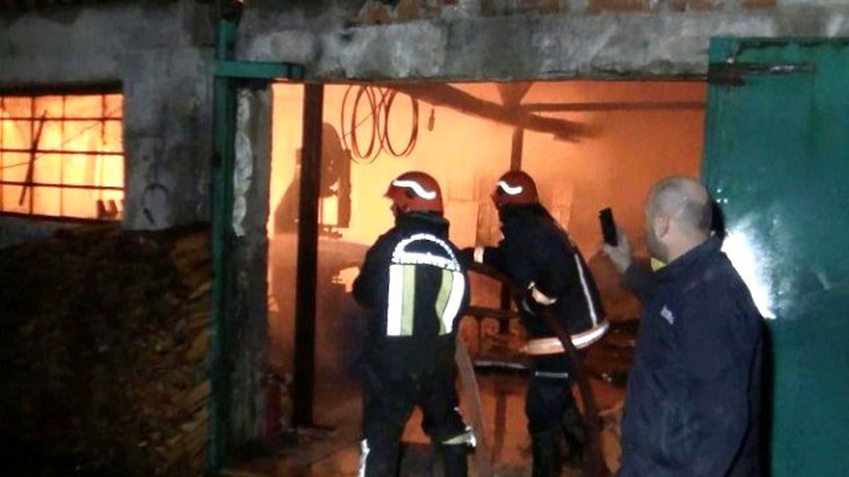 Sakarya\'da Kaşık Atölyesinde Yangın