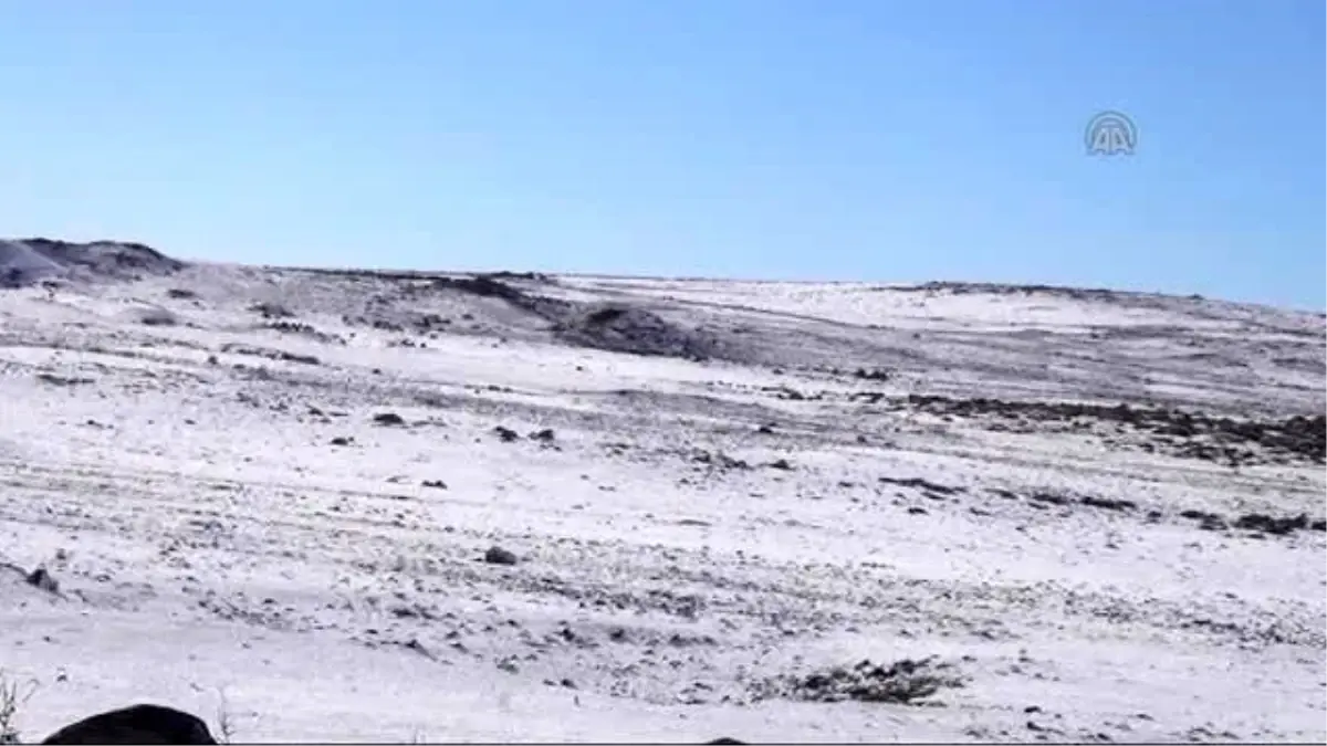 Şanlıurfa\'ya Mevsimin İlk Karı Yağdı