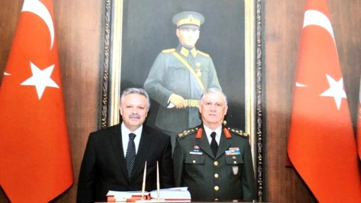 Vali Kahraman 1. Ordu Komutanı Orgeneral Ümit Dündar\'ı Ziyaret Etti
