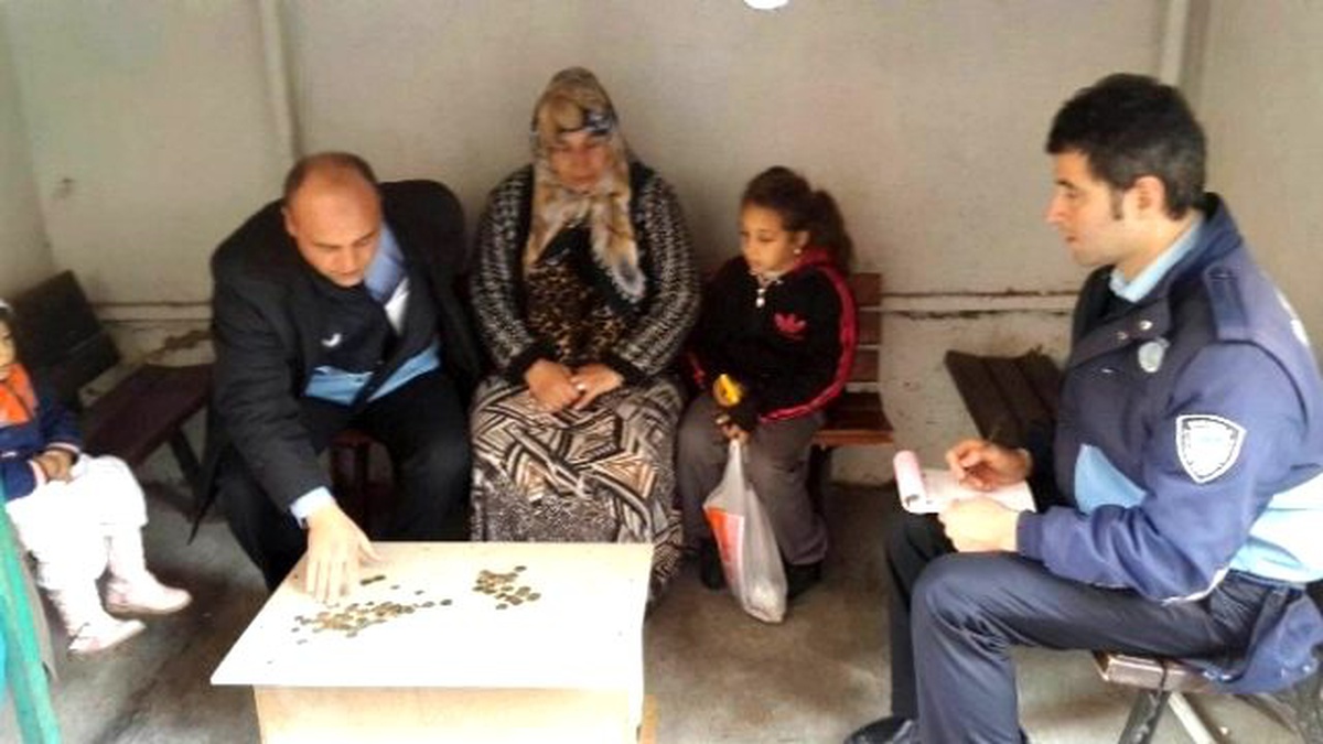Büyükşehir Zabıta Ekipleri Dilencilere Göz Açtırmıyor