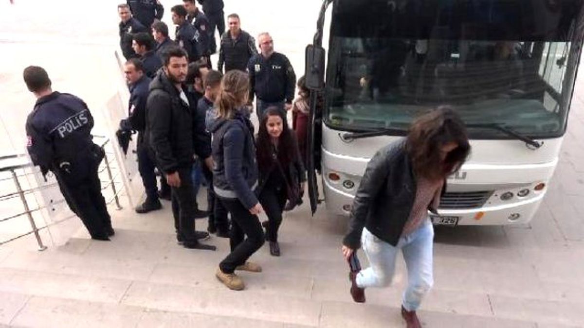 Edirne\'de Üniversitelilere \'Terör\' Gözaltısı