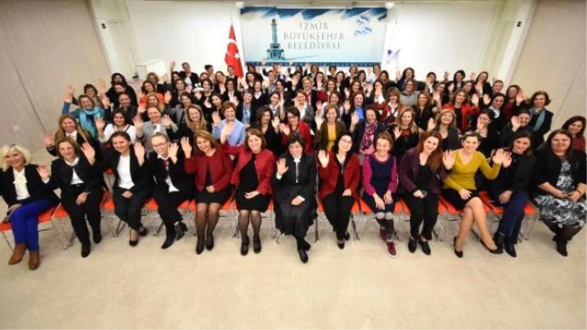 İzmir Büyükşehir Belediyesi\'nde Kadın Yönetisi Sayısı Erkekleri Geçti