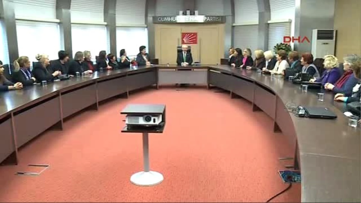 Kılıçdaroğlu Cumhuriyet Kadınları Derneği Genel Yönetim Kurulu Üyeleriyle Görüştü