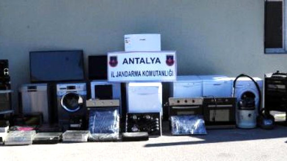 Lüks Villaları Soyan Hırsızlar Yakalandı