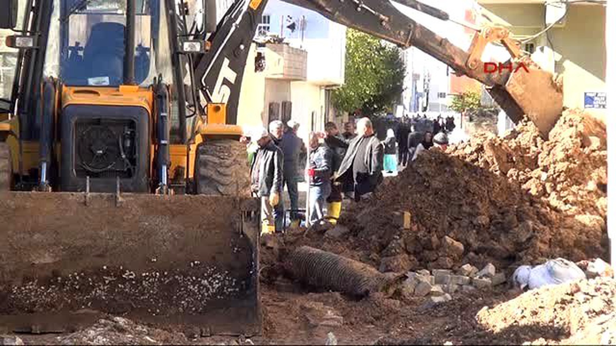 Nusaybin\' de Yasak Kalktı Çatışmaların İzleri Ortaya Çıktı