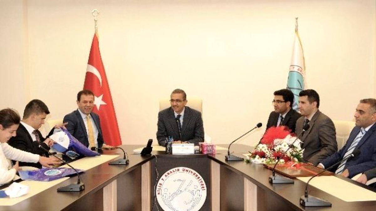 Rektör Güvenç, Özel Öğrencilerle Bir Araya Geldi