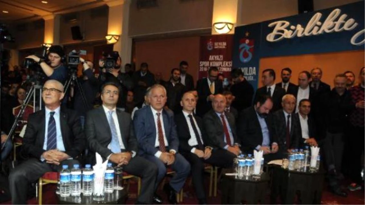 Trabzonspor Başkan Adayı Muharrem Usta Yönetimini Tanıttı