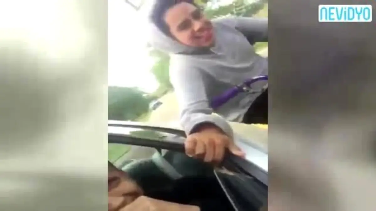 Bisikletli Çocuk Takıldığı Arabayı Bırakınca Kendisini Yerde Buldu