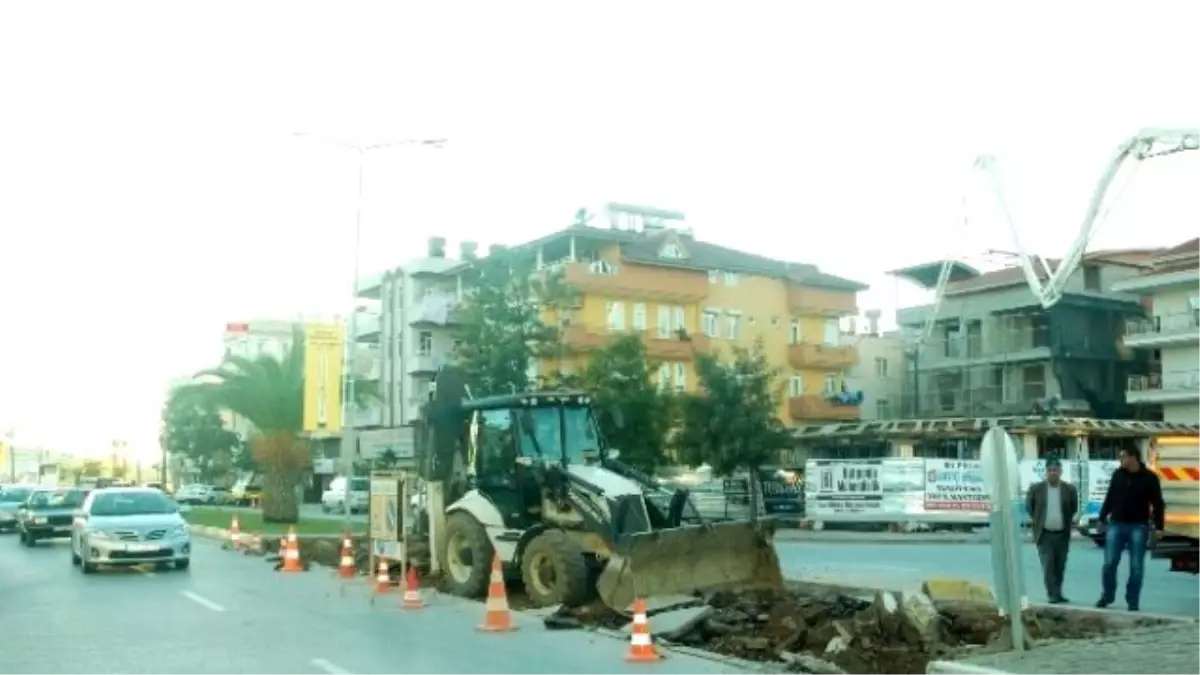 Vatandaş Talebi Üzerine Kavşak Trafiğe Kapatıldı