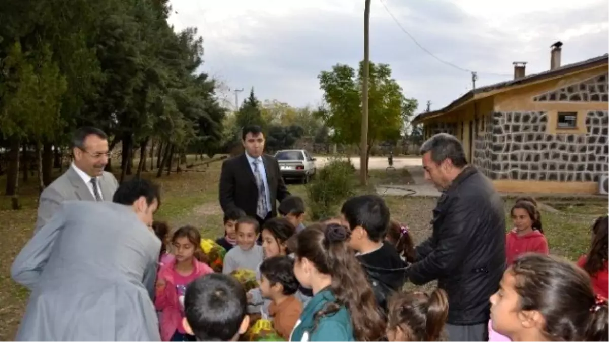 Viranşehir Kaymakamı Dr Huzeyfe Citer\'den Kırsal Mahalle Okullarına Ziyaret