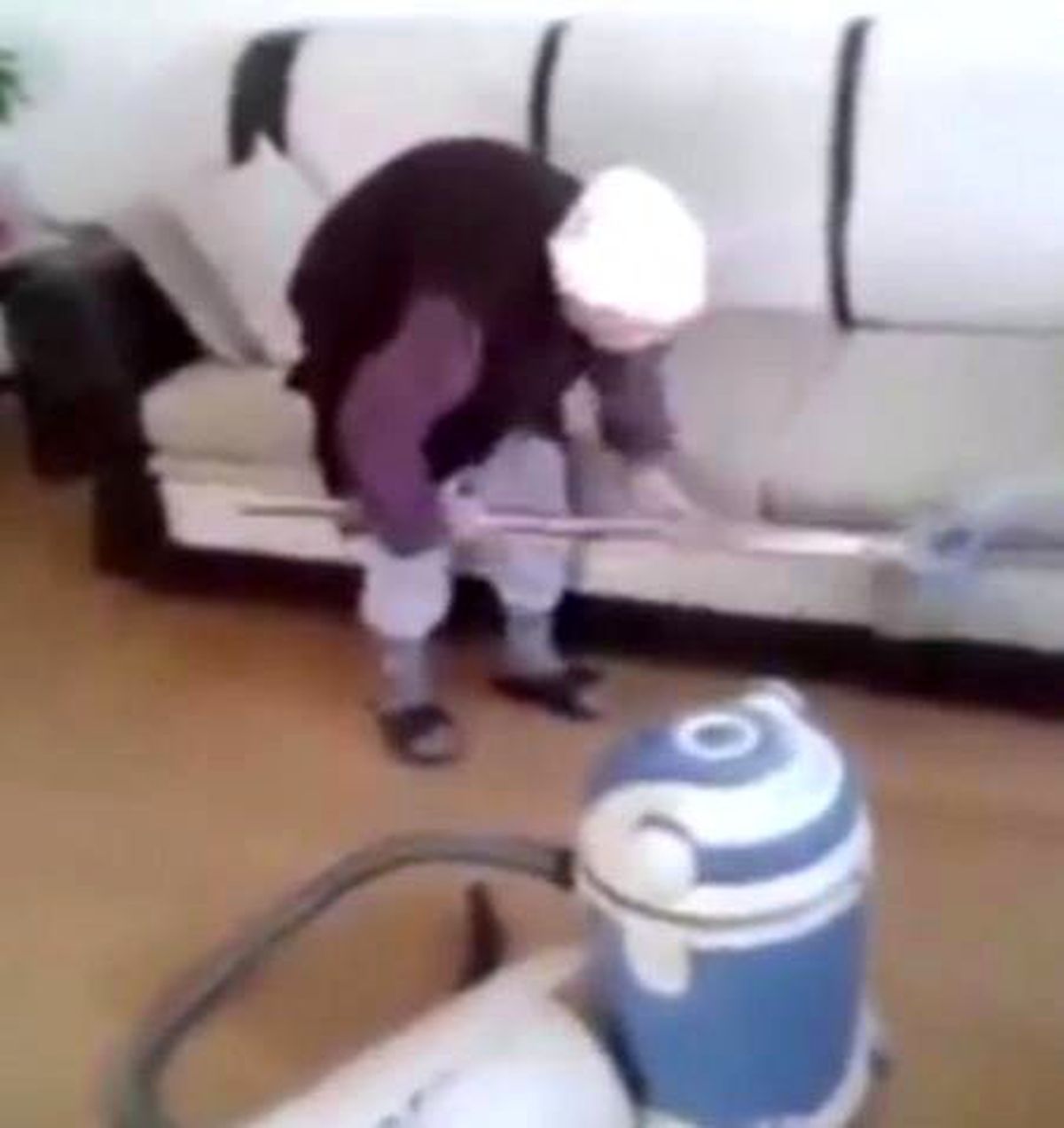 Sevimli Ninenin Temizliği Sosyal Medyada Olay Oldu
