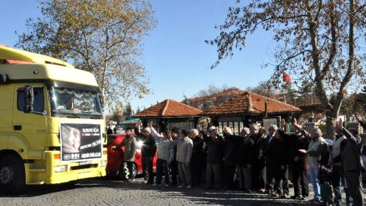 Akşehir İhh\'dan Suriye\'ye Yardım