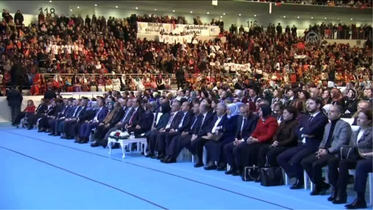 Davutoğlu: "Kadının Hukukunu Korumayan Bir Hukuk Düzeni Gayri İnsanidir"