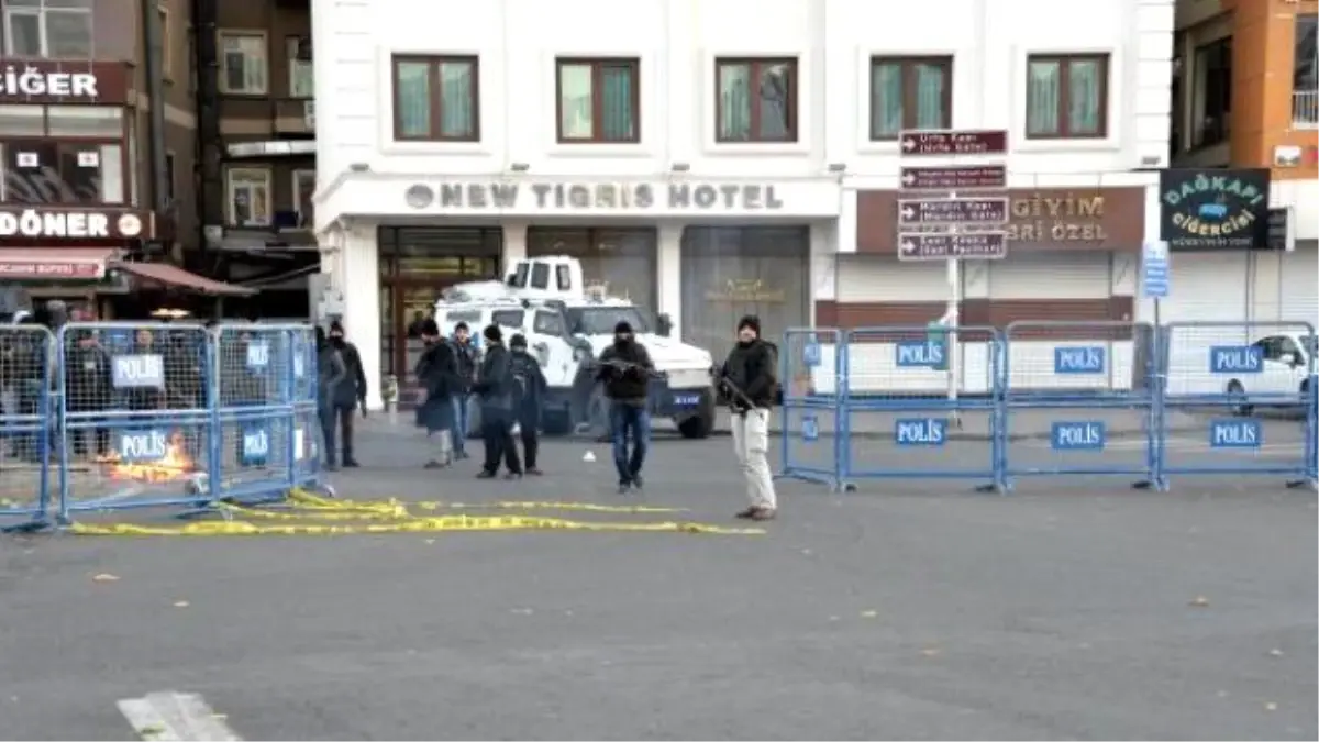 Diyarbakır Sur\'da Çatışma: 1 Polis Şehit - Fotoğraflar