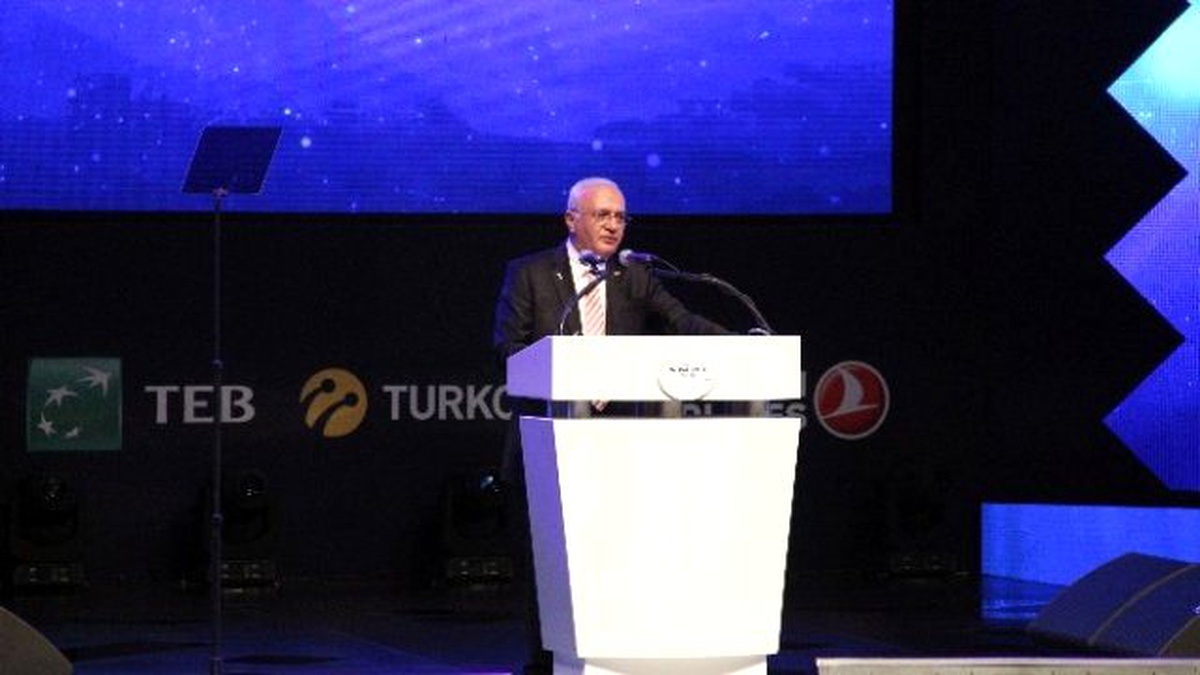 Ekonomi Bakanı Elitaş: "Ekonomideki Büyüme Beklentilerin Üzerinde"