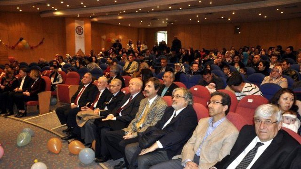 Esogü\'de Dünyaya Gelen Tüp Bebekler Buluştu