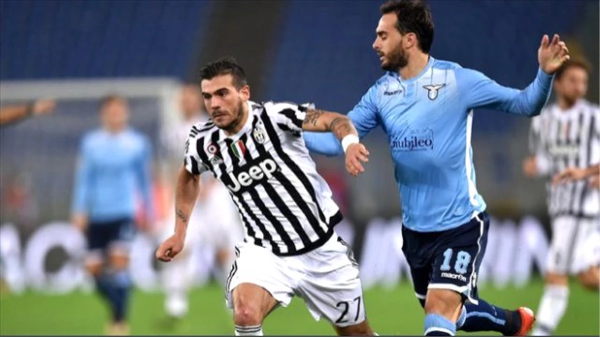 Juventus, Deplasmanda Lazio\'yu 2-0 Yendi