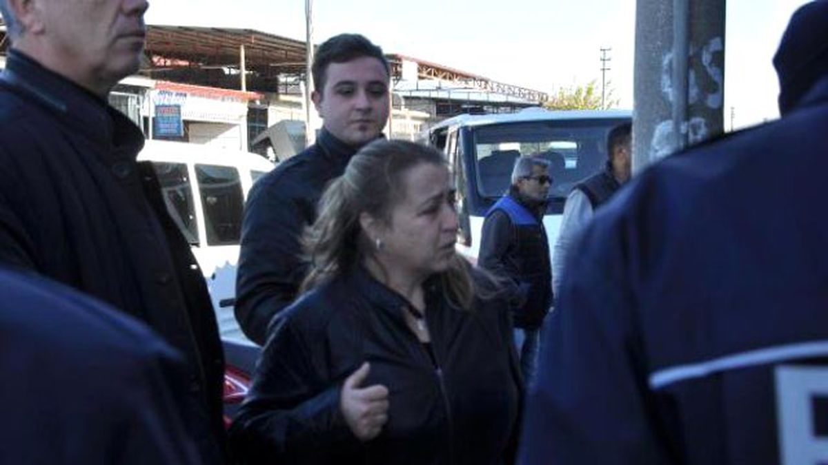 Kaporta Ustası İşyerinde Kendini Astı