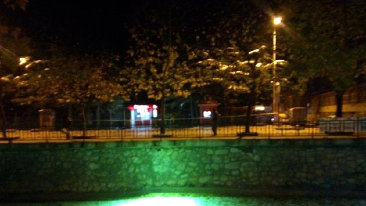 Kastamonu\'da Atm Yanında Unutulan Çanta Bomba Paniğine Neden Oldu