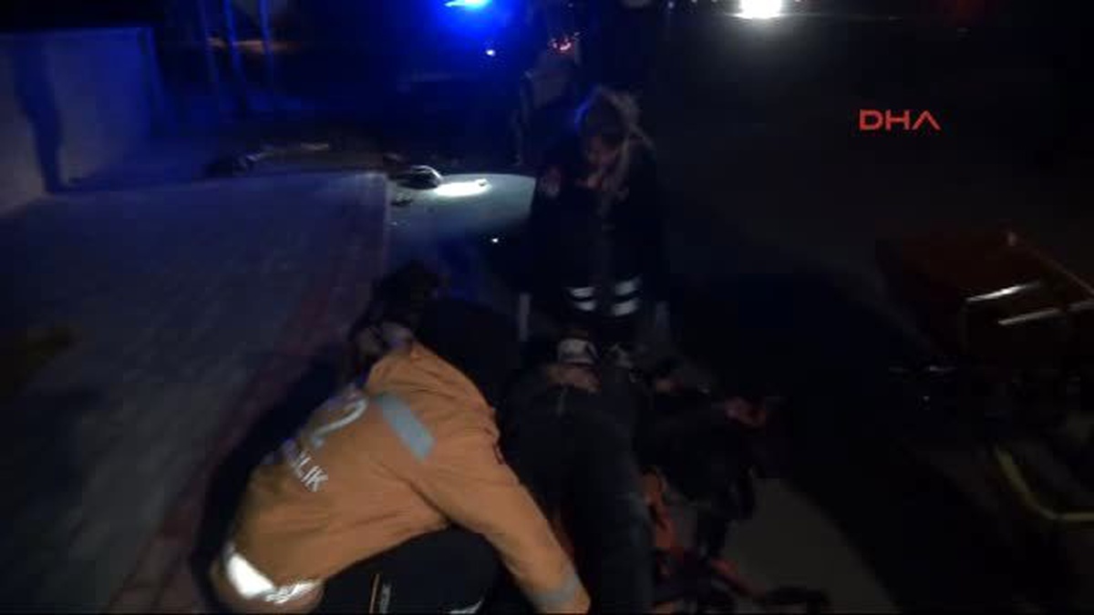 Konya- Otomobil Aydınlatma Direğine Çarptı 1 Ölü, 3 Yaralı