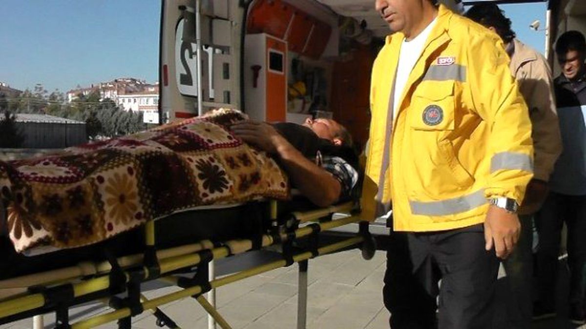 Kulu\'da İnşaattan Düşen İşçi Yaralandı