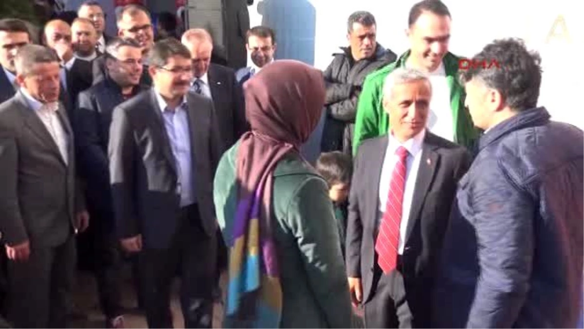 Manisa Arınç, Manisa\'da Sağlık Merkezi Açtı