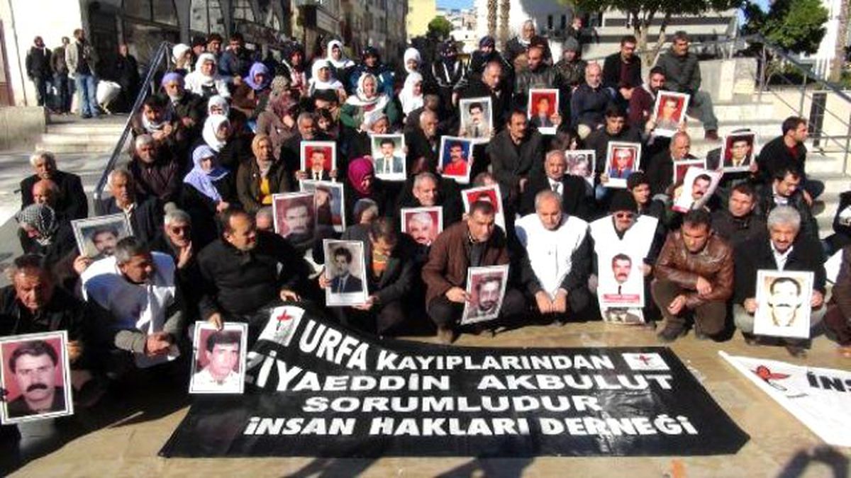 Şanlıurfa\'da Kayıp Yakınlarından Oturma Eylemi