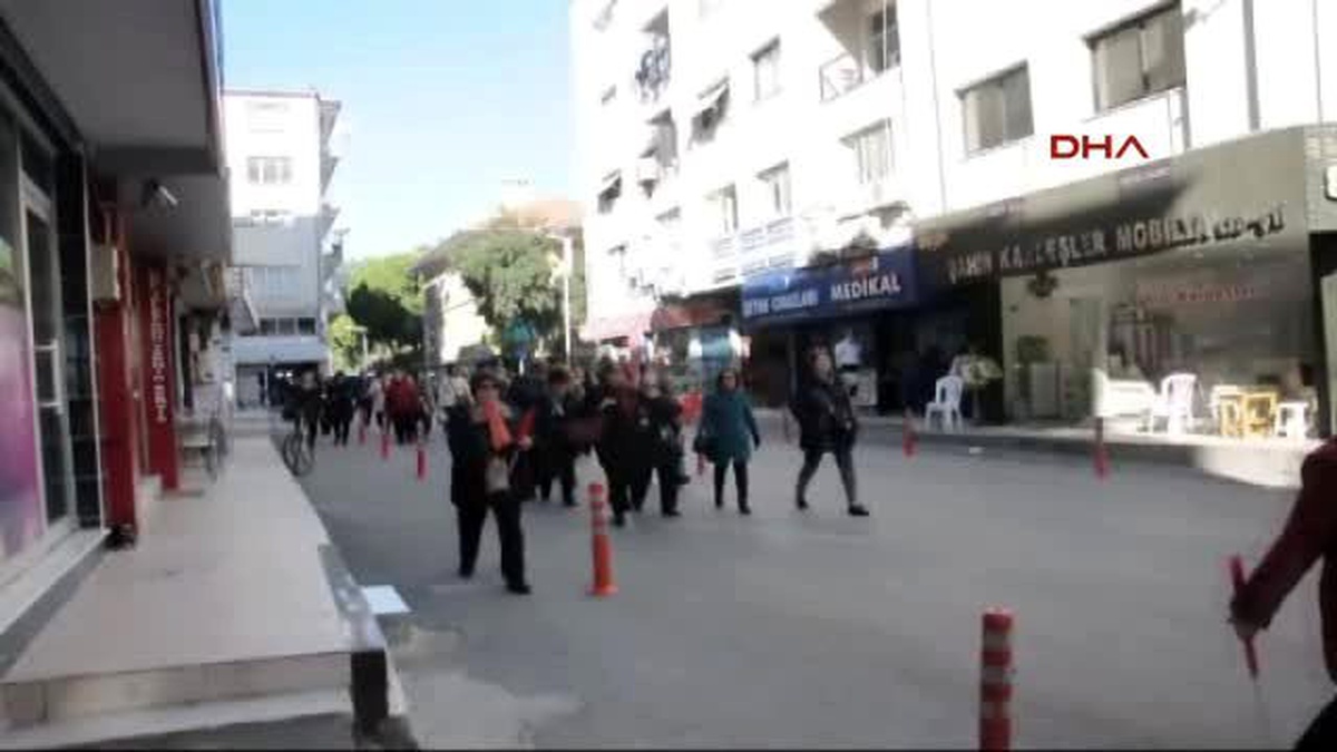 Söke Türk Kadınlar Birliği\'nden Coşkulu Kutlama-2