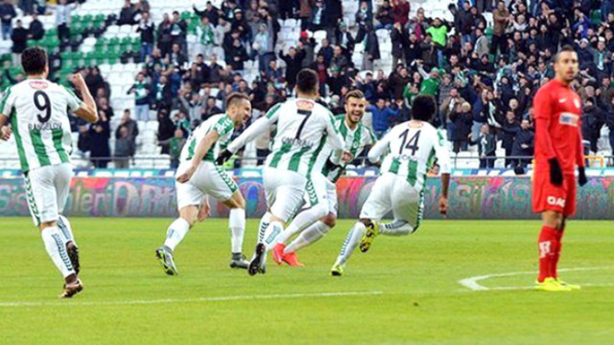 Torku Konyaspor, Antalyaspor'u 3-2 Yendi