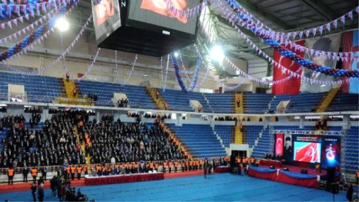 Trabzonspor Genel Kurulu\'nda Dikkat Çeken Uyarı Yazısı