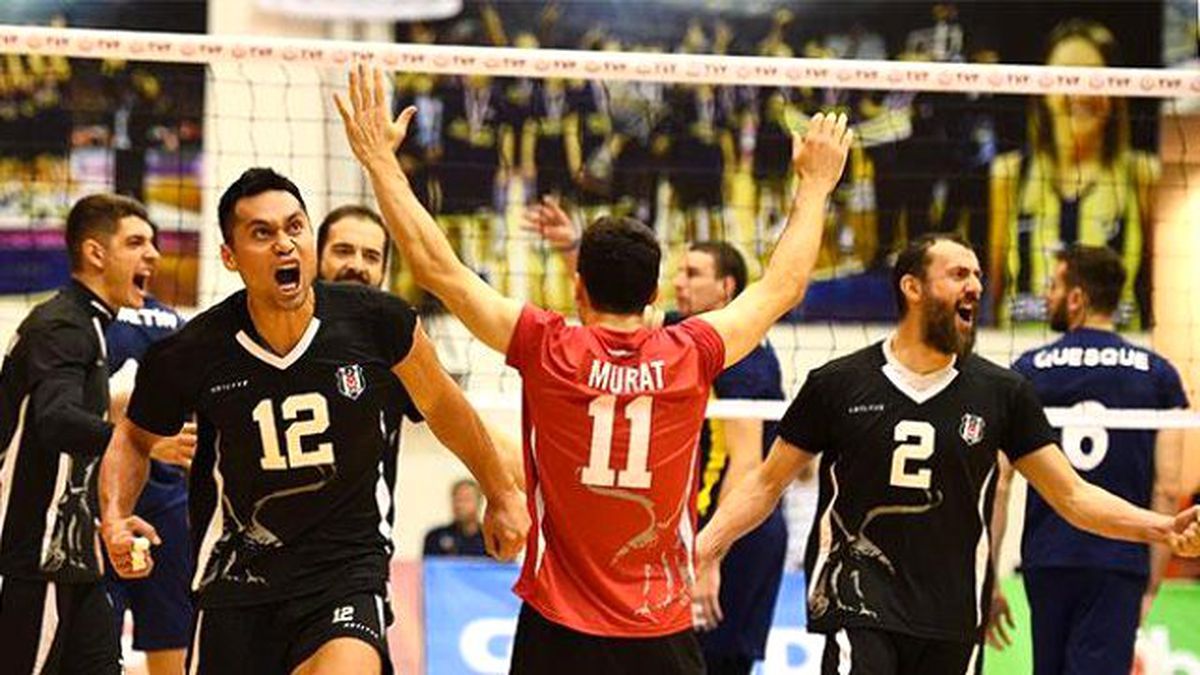 Voleybolda Beşiktaş, Fenerbahçe'yi 3-1 Yendi