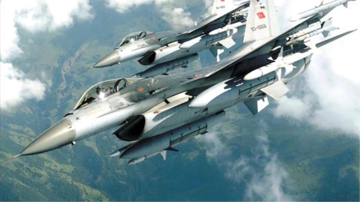 10 F-16 Uçağıyla Suriye Sınırında Devriye Uçuşu